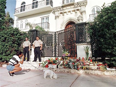 gianni versace morto.il|pictures of gianni versace dead.